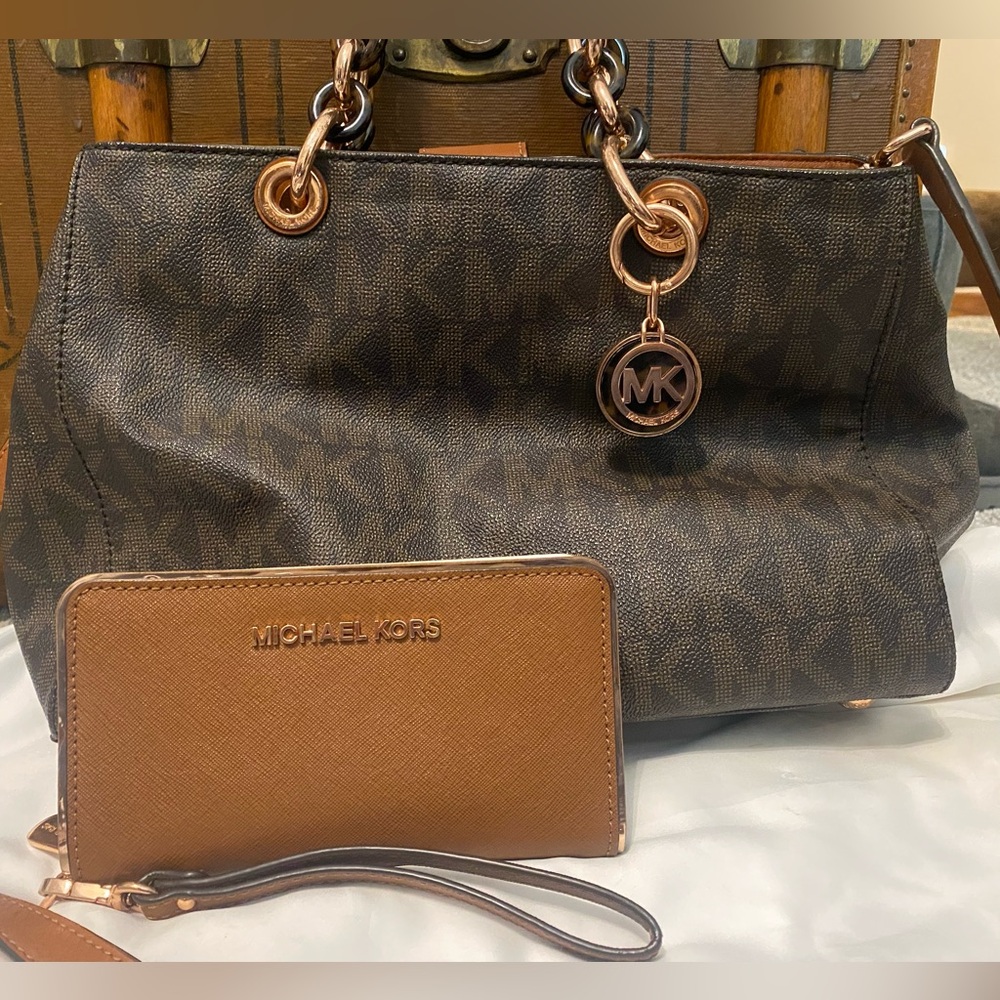 Michael Kors Cynthia Logo Satchel Purse with rose gold hardwear
